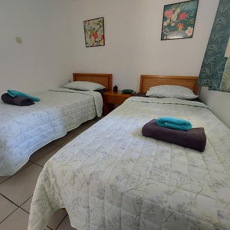Artemis Ermoupoli Centre Appartement Pour Petit Budget Backpackers Buitenkant foto